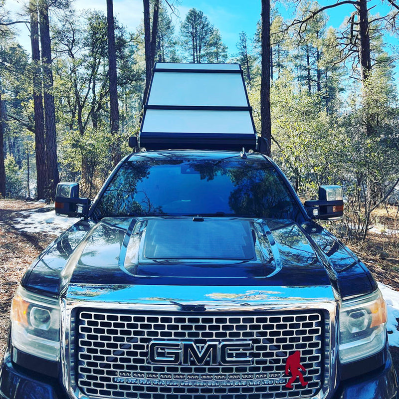 تحميل الصورة إلى عارض المعرض، 2015 GMC Sierra 2500HD Lensun 65W 12V Hood Flexible Solar Panel