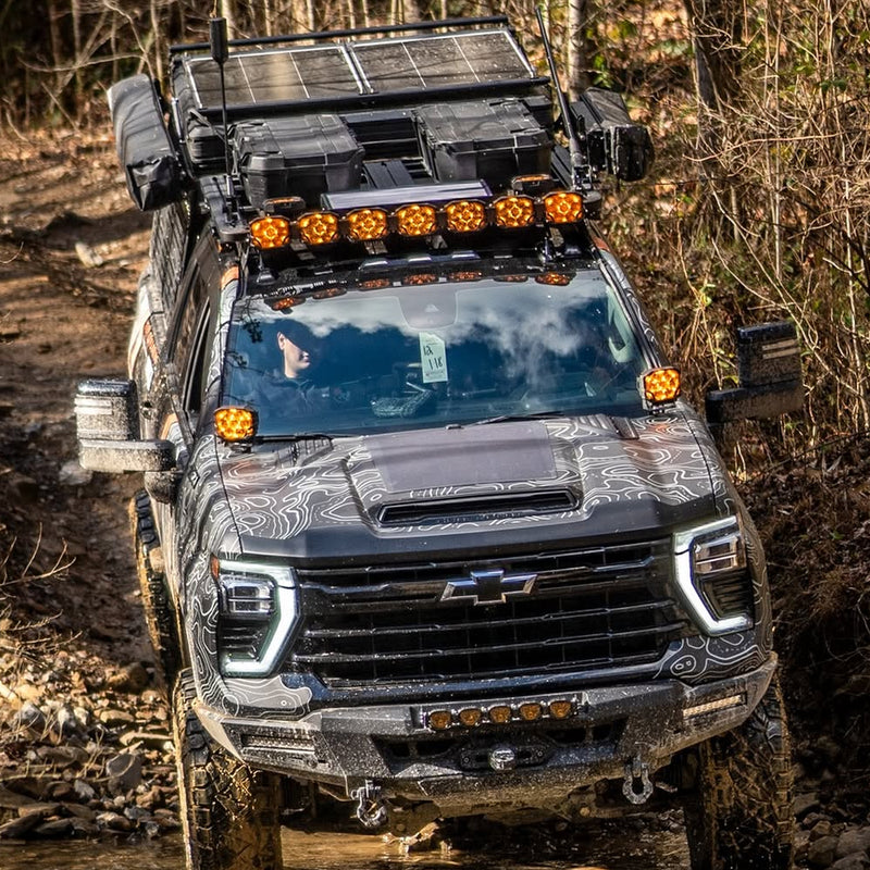 تحميل الصورة إلى عارض المعرض، Chevrolet-Silverado-2500HD-with-Scoop-Lensun-98W-Hood-Solar-Panel-6