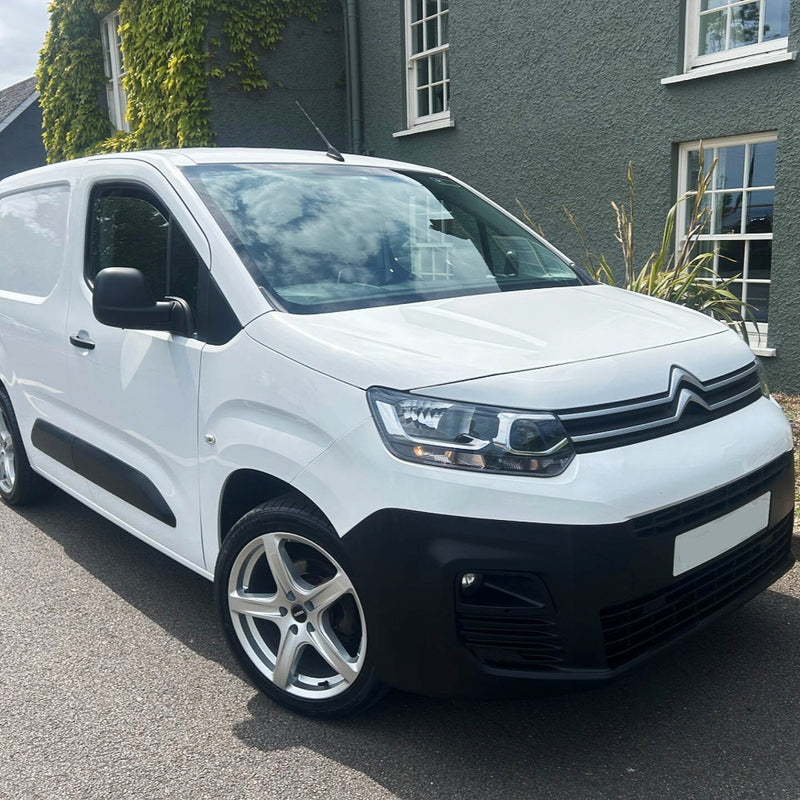 Load image into Gallery viewer, Citroen-Berlingo-3rd-Gen-Lensun-70W-Bonnet-Solar-Panel