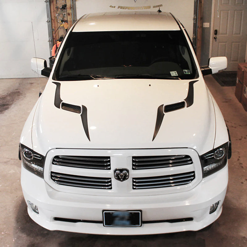تحميل الصورة إلى عارض المعرض، Dodge Ram SRT 1500 (2009-2019) Lensun 60W Hood Flexible Solar Panel