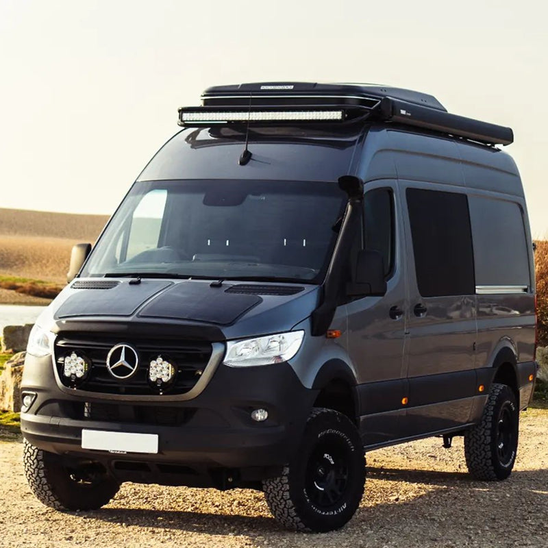 تحميل الصورة إلى عارض المعرض، Mercedes-Benz Sprinter 3rd Gen(2019-present) Lensun 90W Hood/Bonnet Flexible Solar Panel