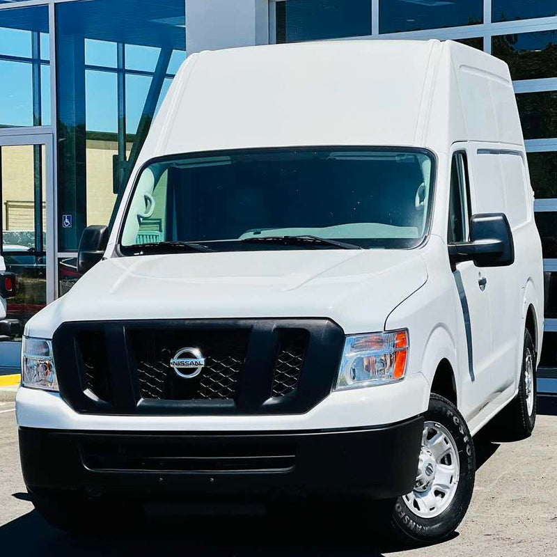 تحميل الصورة إلى عارض المعرض، Nissan-Cargo-NV1500-NV2500-NV3500-Van_Lensun-100W-Hood-Solar-Panel-1