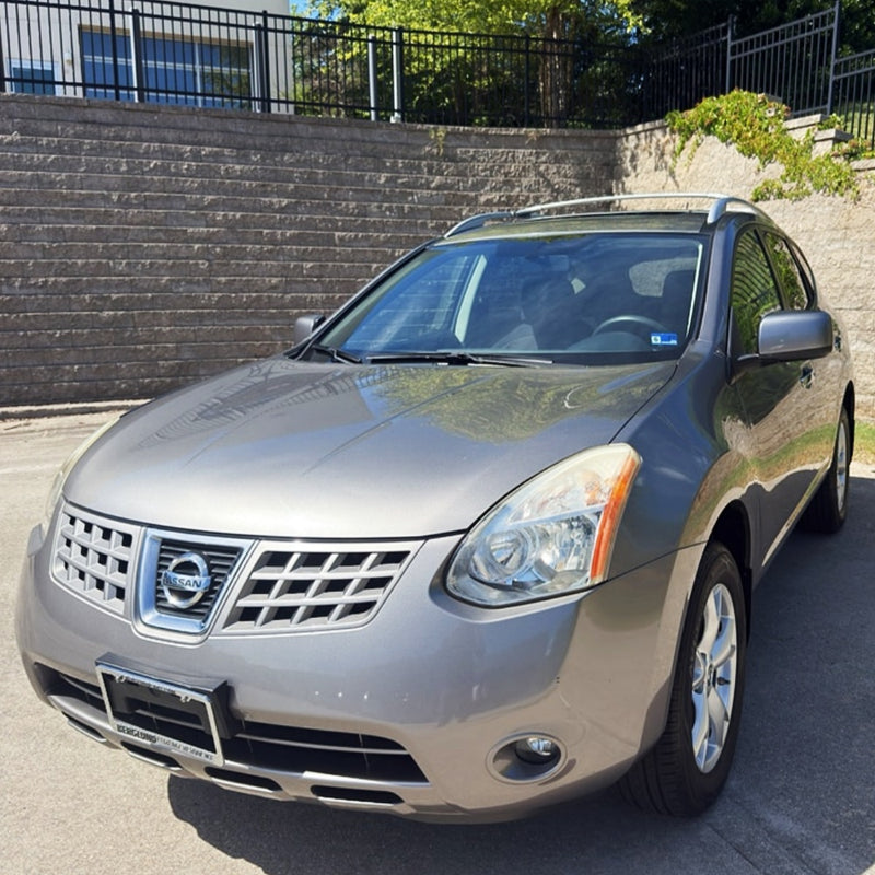 تحميل الصورة إلى عارض المعرض، Nissan-Rogue-SL-Lensun-40W-Hood-Solar-Panel-1