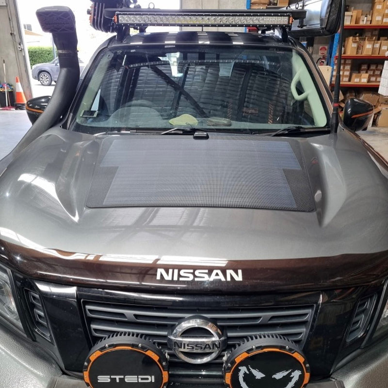 تحميل الصورة إلى عارض المعرض، Nissan Navara 2nd&3rd Gen (2005-2021) Lensun 90W Hood Flexible Solar Panel-1