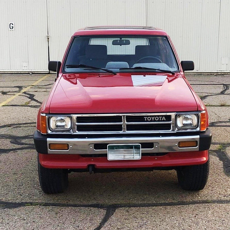 Load image into Gallery viewer, Toyota-4Runner-Lensun-65W-Hood-Solar-Panel