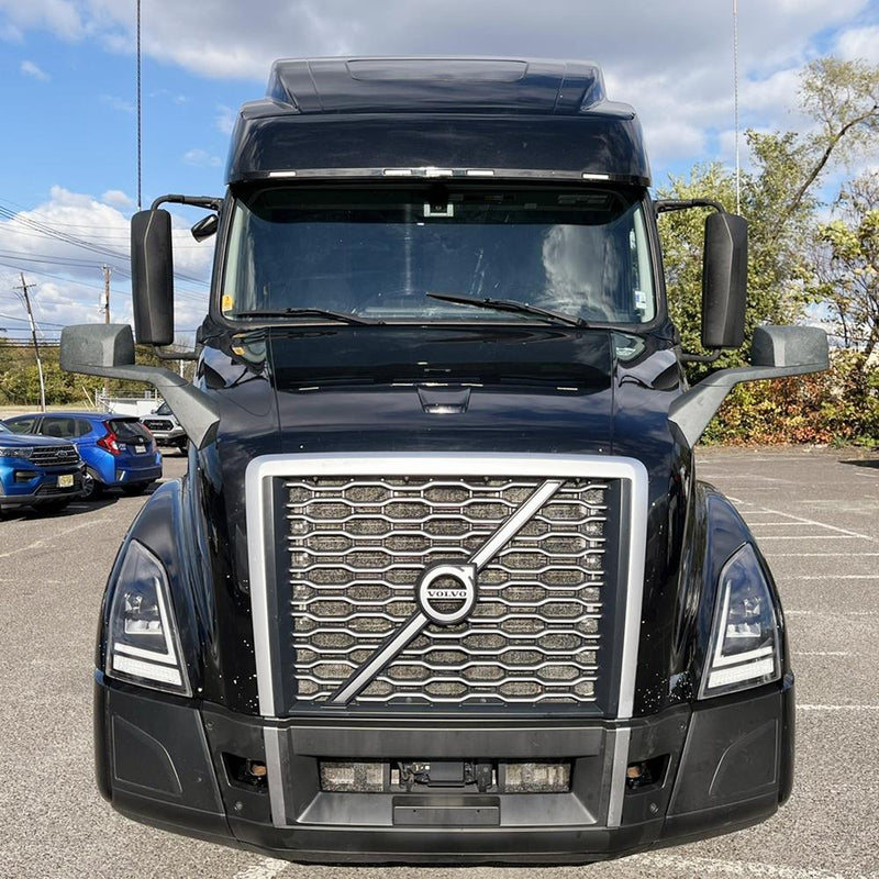 تحميل الصورة إلى عارض المعرض، Volvo-VNL-90W-Hood-Solar-Panel