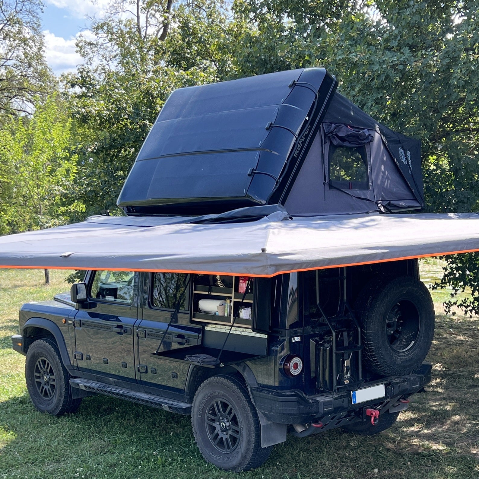 iKamper Skycamp 3.0 Roof Tent Lensun 330W Flexible Solar Panel Solar Panel + 40A MPPT Controller
