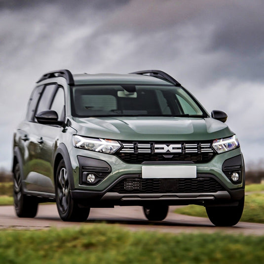 Dacia_Jogger_Lensun_74W_Hood_Bonnet_Solar_Panel