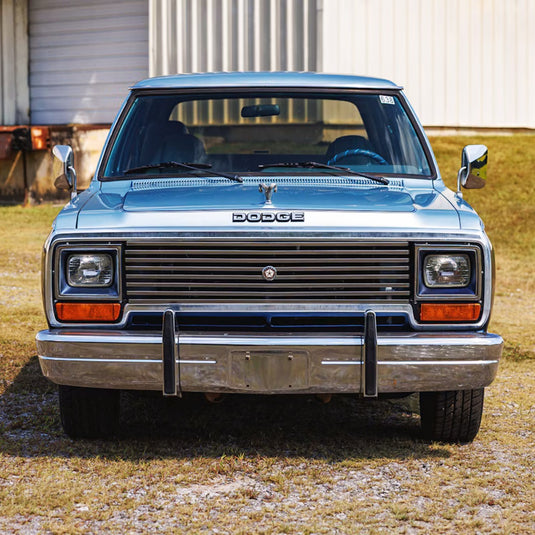 Dodge-RamCharger-Lensun-140W-Hood-Flexible-Solar-Panel