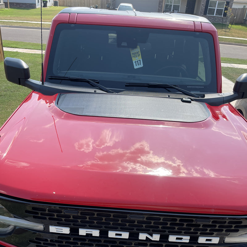 Chargez l&#39;image dans la visionneuse de la galerie, Ford Bronco (2021-Present) Lensun 65W 12V Hood Flexible Solar Panel
