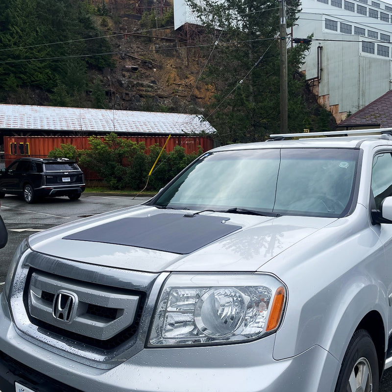 تحميل الصورة إلى عارض المعرض، Honda_Pilot_Lensun_75W_12V_Hood_Flexible_Solar_Panel_2
