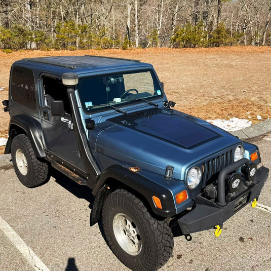 Jeep_Wrangler_TJ_Lensun_82W_Hood_Flexible_Solar_Panel_1