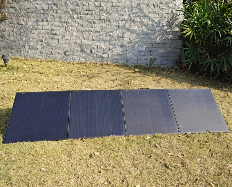 Load image into Gallery viewer, Lensun Innovative Waterproof 300W Foldable Solar Panel Suitcase
