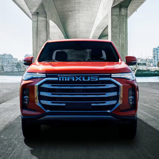 Maxus-T90-Lensun-100W-Hood-Solar-Panel