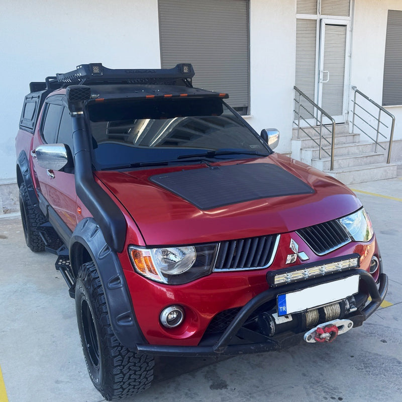 تحميل الصورة إلى عارض المعرض، Mitsubishi_Triton_L200_Strada_Lensun_70W_Hoo_Bonnet_Solar_Panel
