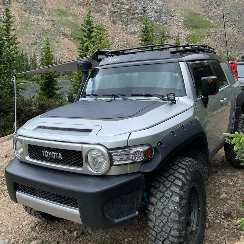 Load image into Gallery viewer, Toyota FJ Cruiser Lensun 105W Hood/Bonnet Flexible Solar Panel-3
