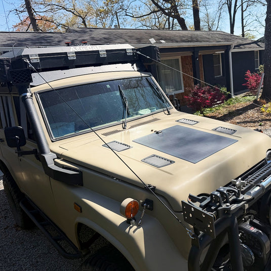 Toyota_Land_Cruiser_FJ55_Lensun_60W_Hood_Flexible_Solar_Panel_1