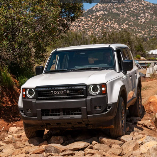 لوحة شمسية مرنة بقوة 100 واط من Lensun لغطاء محرك سيارة Toyota LandCruiser Prado J150 (2010-2017)